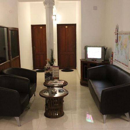 Globe Trotters Inn Kochi Buitenkant foto
