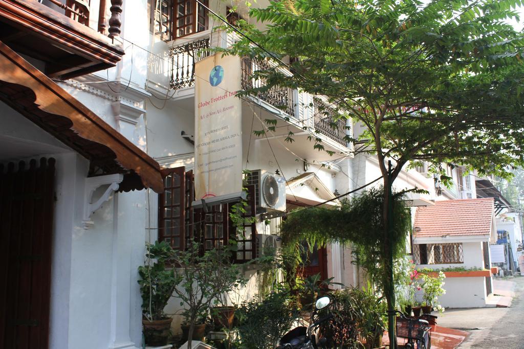 Globe Trotters Inn Kochi Buitenkant foto
